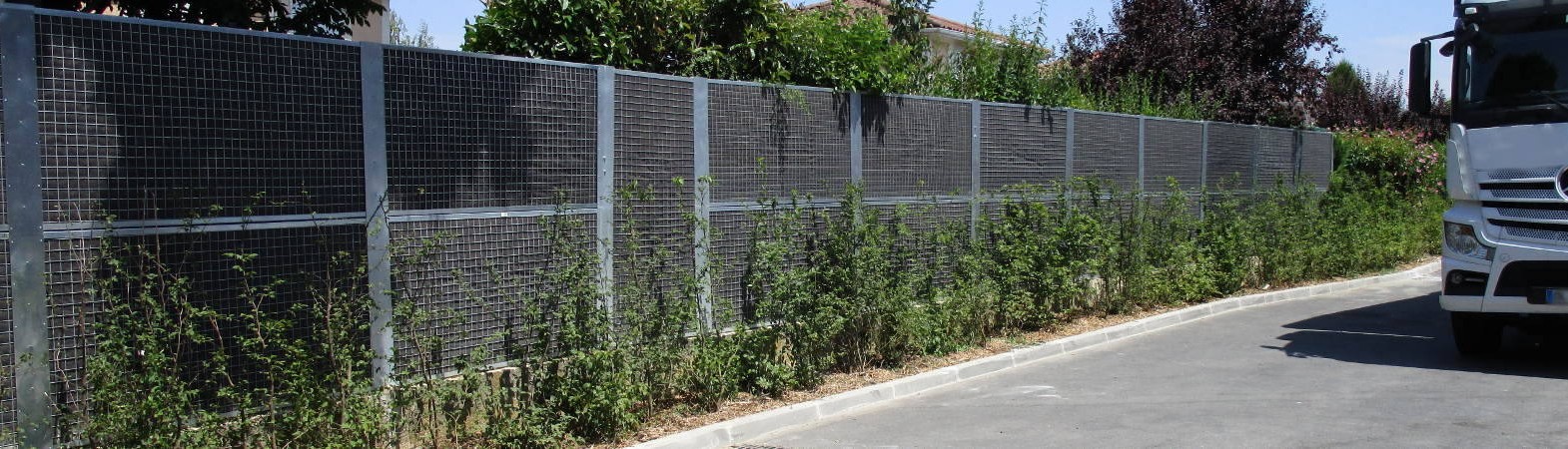 Intallation par un spécialiste du mur antibruit à Montpellier prés
